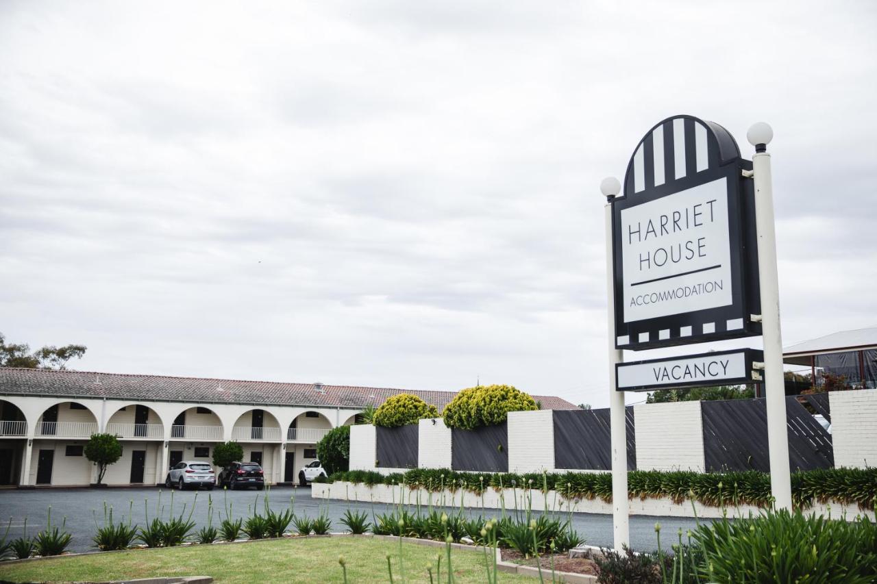 Motel Harriet House Tumut Extérieur photo