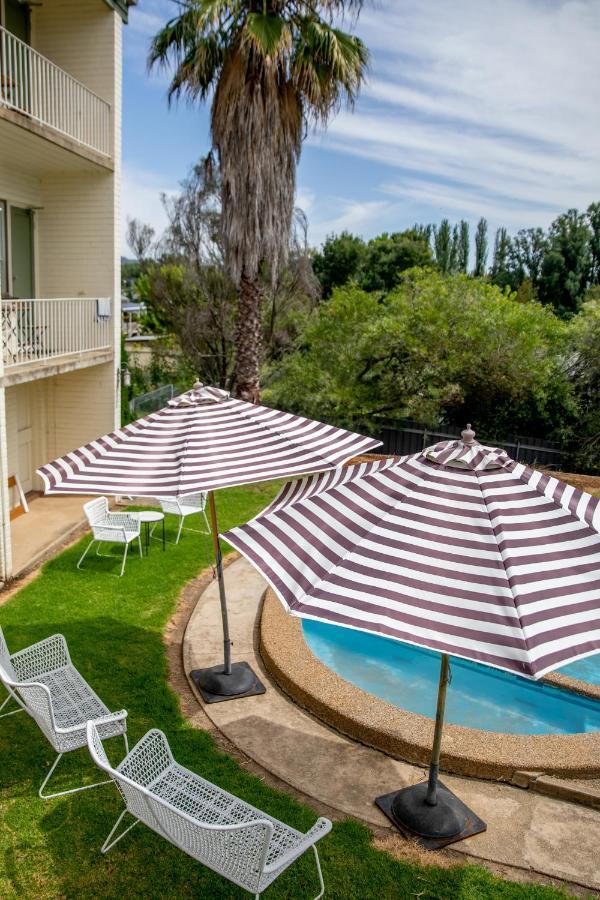 Motel Harriet House Tumut Extérieur photo