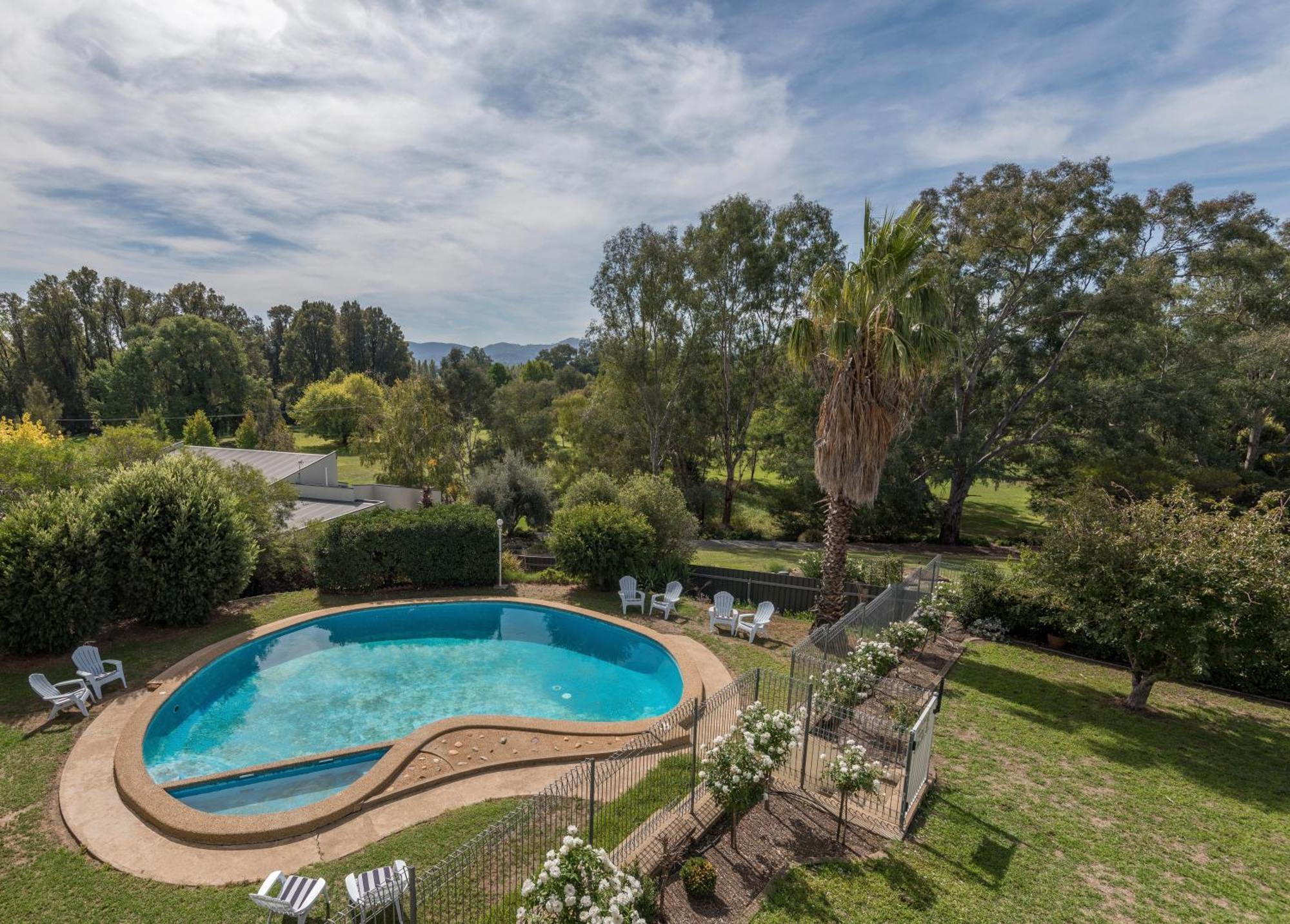 Motel Harriet House Tumut Extérieur photo