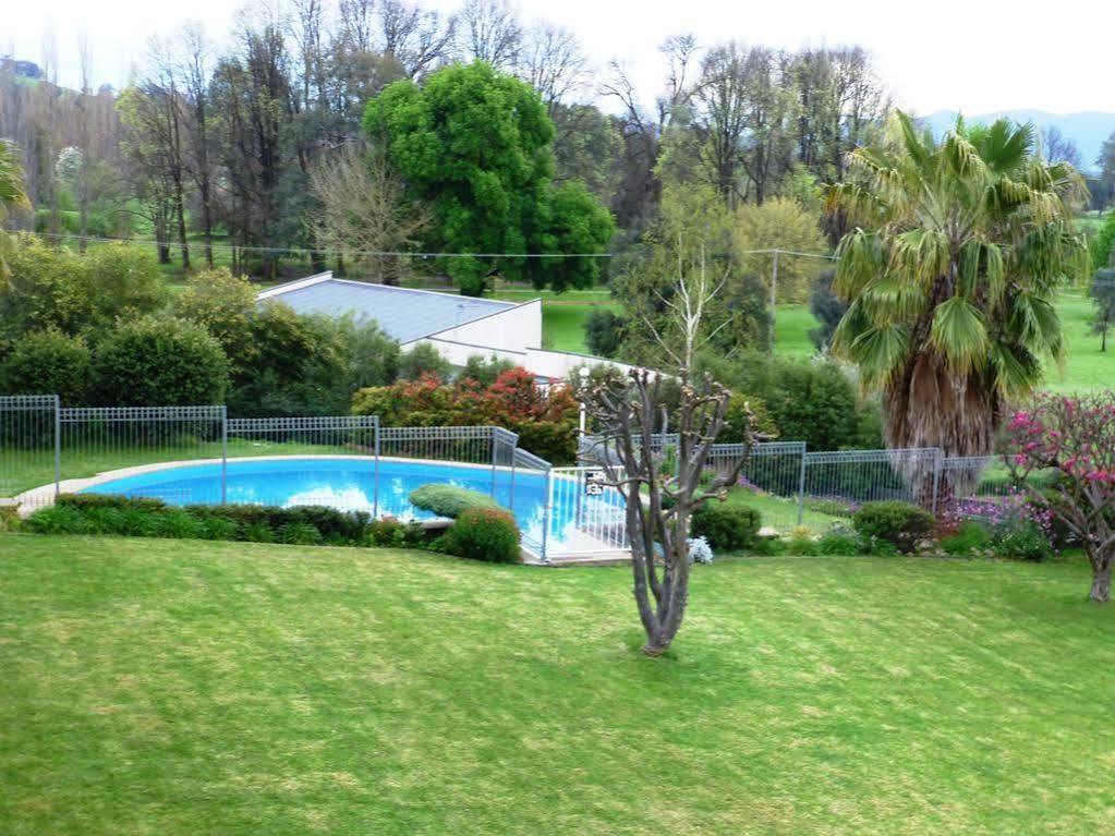 Motel Harriet House Tumut Extérieur photo