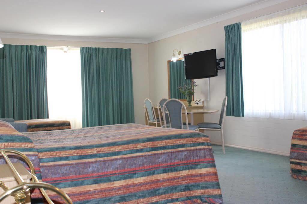 Motel Harriet House Tumut Extérieur photo